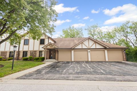 913 Knottingham Drive 2A Schaumburg IL 60193