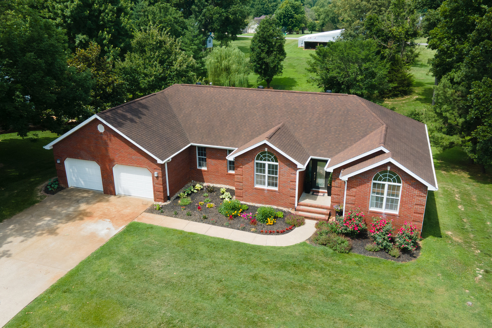 Photo 1 of 46 — 2504 Saddle Lane, Marion, IL 62959
