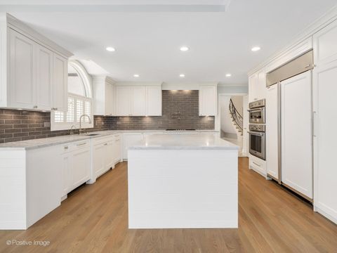 Tiny photo for 1604 Burr Ridge Club Clb, Burr Ridge, IL 60527 (MLS # 12611480)