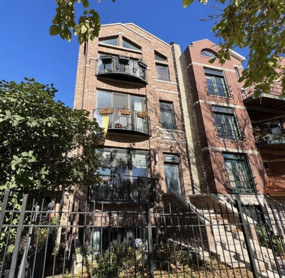 2430 W Iowa Street 2