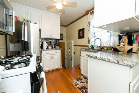 Tiny photo for 8805 S California Avenue, Evergreen Park, IL 60805 (MLS # 12599588)