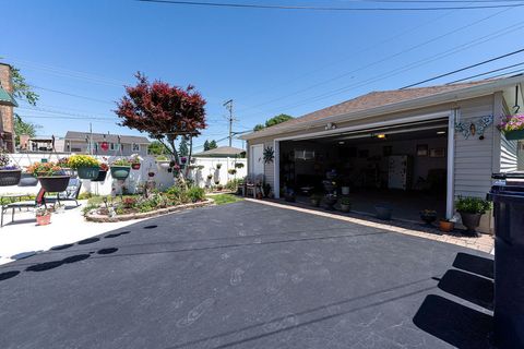 Tiny photo for 8805 S California Avenue, Evergreen Park, IL 60805 (MLS # 12599588)