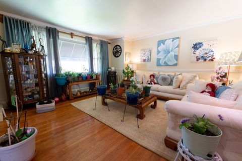 Tiny photo for 8805 S California Avenue, Evergreen Park, IL 60805 (MLS # 12599588)