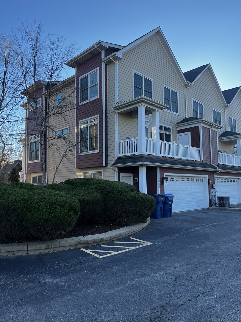 1516 Broadway Street