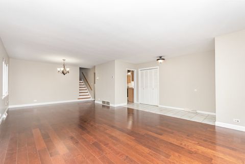 Tiny photo for 2913 Kensington Avenue, Westchester, IL 60154 (MLS # 12539236)