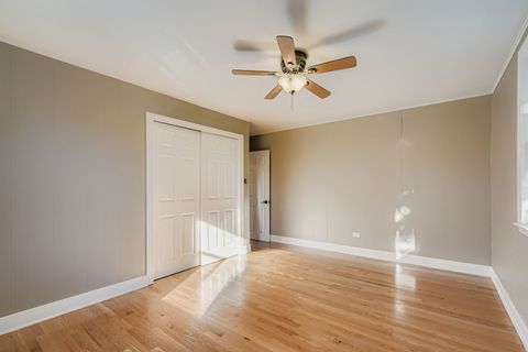 Tiny photo for 9258 S Sacramento Avenue, Evergreen Park, IL 60805 (MLS # 12493737)
