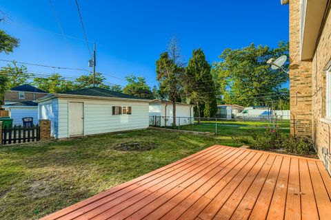Tiny photo for 9258 S Sacramento Avenue, Evergreen Park, IL 60805 (MLS # 12493737)