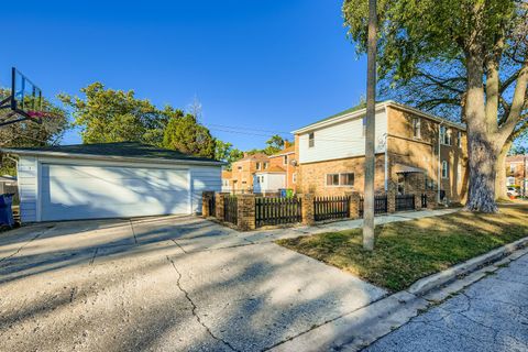 Tiny photo for 9258 S Sacramento Avenue, Evergreen Park, IL 60805 (MLS # 12493737)