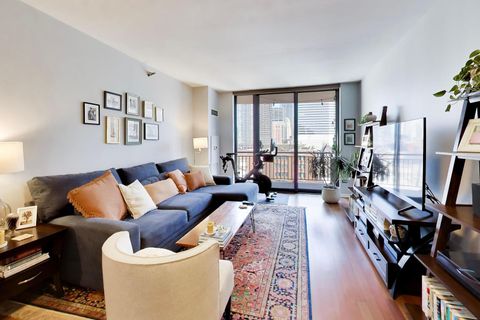Tiny photo for 330 N Jefferson Street #802, Chicago, IL 60661 (MLS # 12606552)