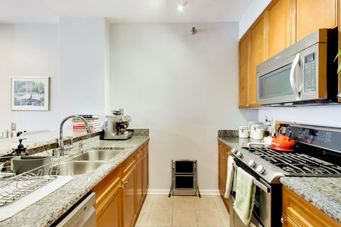 Tiny photo for 330 N Jefferson Street #802, Chicago, IL 60661 (MLS # 12606552)