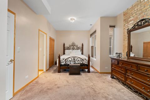 Tiny photo for 6649 S Maryland Avenue #2W, Chicago, IL 60637 (MLS # 12577872)