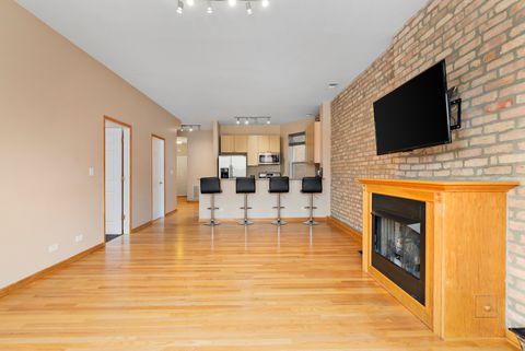 Tiny photo for 6649 S Maryland Avenue #2W, Chicago, IL 60637 (MLS # 12577872)