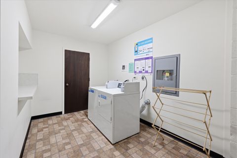 Tiny photo for 471 Raintree Court #2B, Glen Ellyn, IL 60137 (MLS # 12606954)