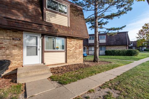 Tiny photo for 2634 Woodview Court, Waukegan, IL 60087 (MLS # 12523673)