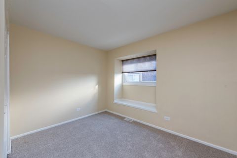 Tiny photo for 2634 Woodview Court, Waukegan, IL 60087 (MLS # 12523673)