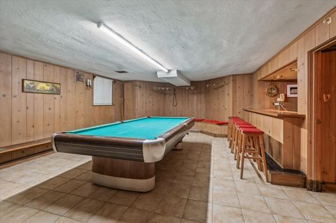 Tiny photo for 54 Kenilworth Avenue, Kenilworth, IL 60043 (MLS # 12488867)