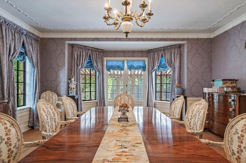 Tiny photo for 54 Kenilworth Avenue, Kenilworth, IL 60043 (MLS # 12488867)