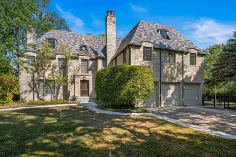 Tiny photo for 54 Kenilworth Avenue, Kenilworth, IL 60043 (MLS # 12488867)