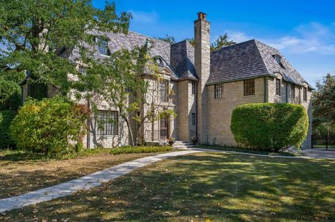 Photo of 54 Kenilworth Avenue, Kenilworth, IL 60043 (MLS # 12488867)