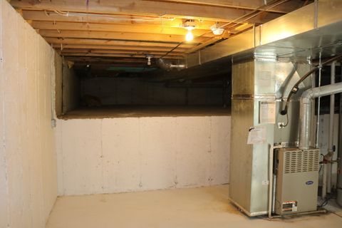 Tiny photo for 801 Parkside Lane, Yorkville, IL 60560 (MLS # 12598255)