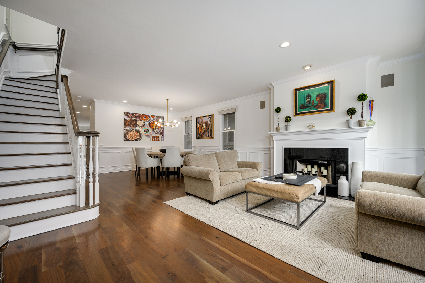 1303 W Schubert Avenue