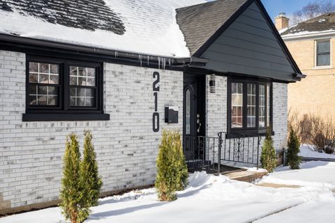 210 N Russel Street Mount Prospect IL 60056