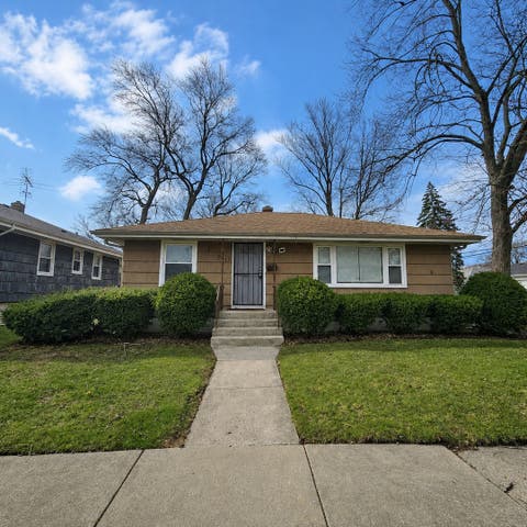 Photo of 3617 Monroe Street, Lansing, IL 60438 (MLS # 12735494)