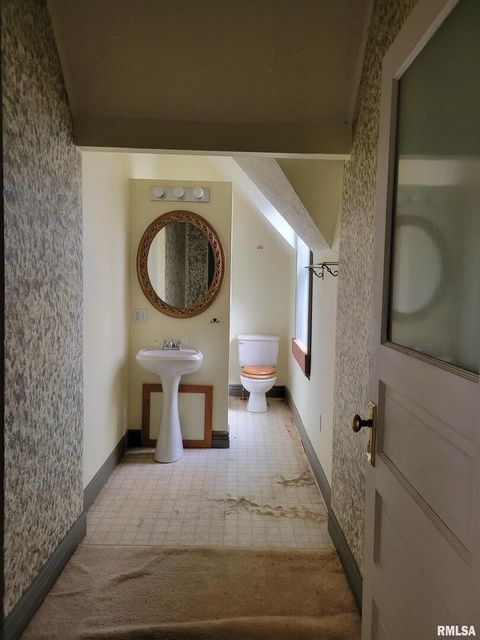 Tiny photo for 215 W VIENNA Street, Anna, IL 62906 (MLS # EB460576)