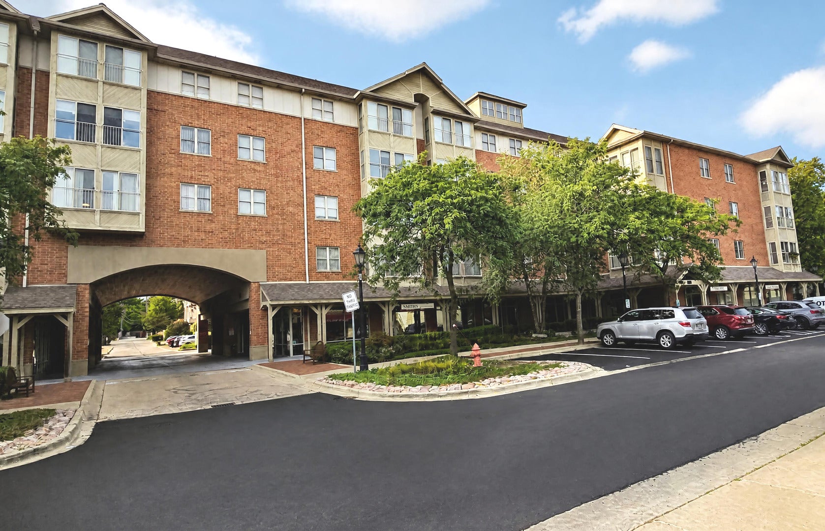 100 N Bokelman Street 429