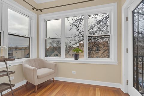 Tiny photo for 3435 W Sunnyside Avenue #3W, Chicago, IL 60625 (MLS # 12605787)