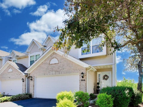 Tiny photo for 986 Viewpoint Drive, Lake In The Hills, IL 60156 (MLS # 12666243)