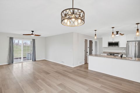 Tiny photo for 7636 Creek Bend #7636, Rockford, IL 61114 (MLS # 12599519)