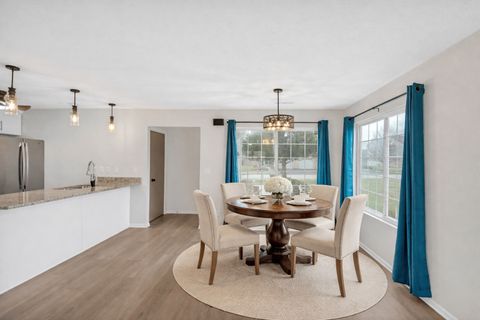 Tiny photo for 7636 Creek Bend #7636, Rockford, IL 61114 (MLS # 12599519)