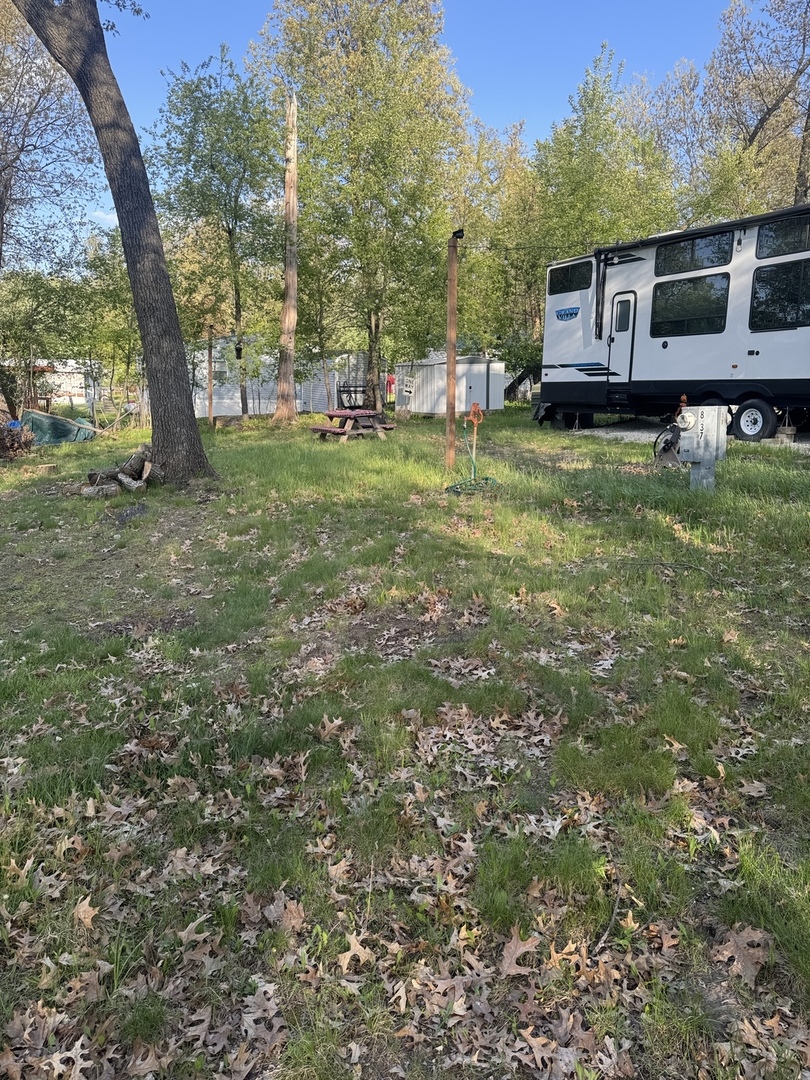8-37 Woodhaven Lakes
