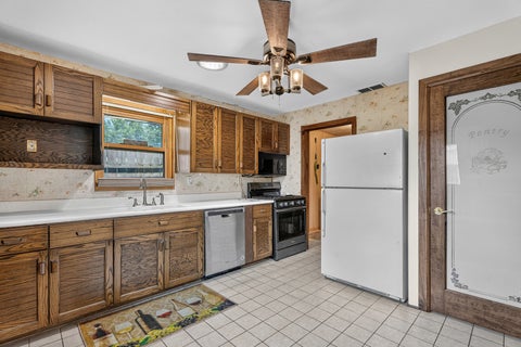 Tiny photo for 1801 Pinewood Lane, Joliet, IL 60433 (MLS # 12643012)