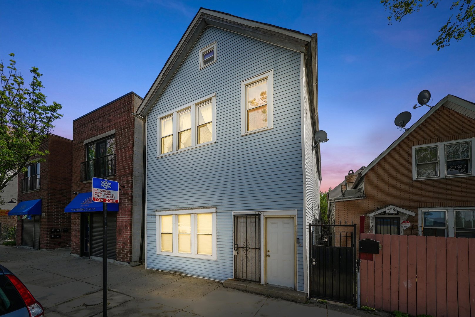 1351 W 47th Street