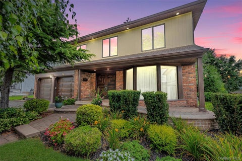 Photo of 26 Knolls Drive, Manhasset Hills, NY 11040 (MLS # 12762434)