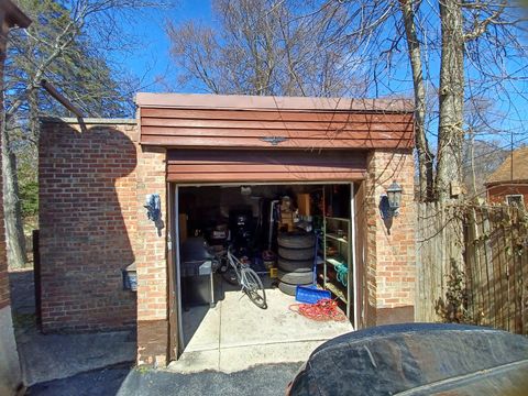 Tiny photo for 372 55th Street, Clarendon Hills, IL 60514 (MLS # 12358176)