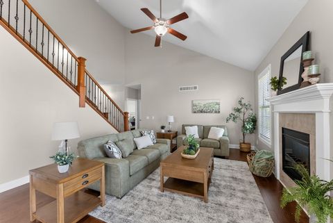 Tiny photo for 92 Cobblestone Lane, Le Claire, IA 52753 (MLS # 12622742)