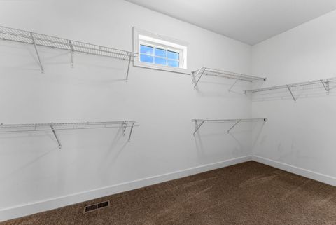 Tiny photo for 92 Cobblestone Lane, Le Claire, IA 52753 (MLS # 12622742)