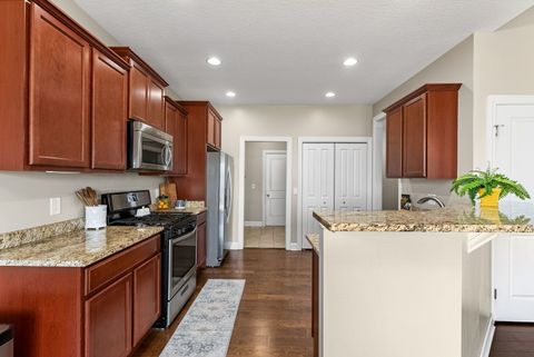 Tiny photo for 92 Cobblestone Lane, Le Claire, IA 52753 (MLS # 12622742)