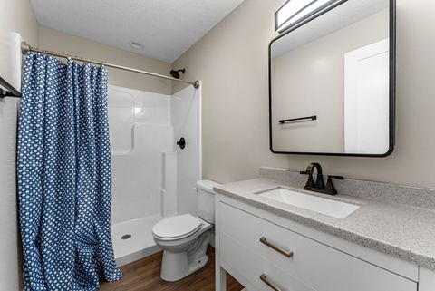 Tiny photo for 92 Cobblestone Lane, Le Claire, IA 52753 (MLS # 12622742)