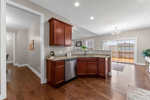 Tiny photo for 92 Cobblestone Lane, Le Claire, IA 52753 (MLS # 12622742)