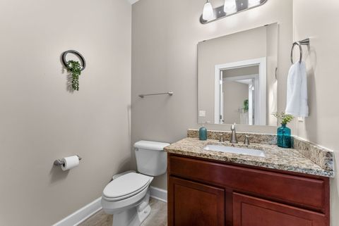 Tiny photo for 92 Cobblestone Lane, Le Claire, IA 52753 (MLS # 12622742)