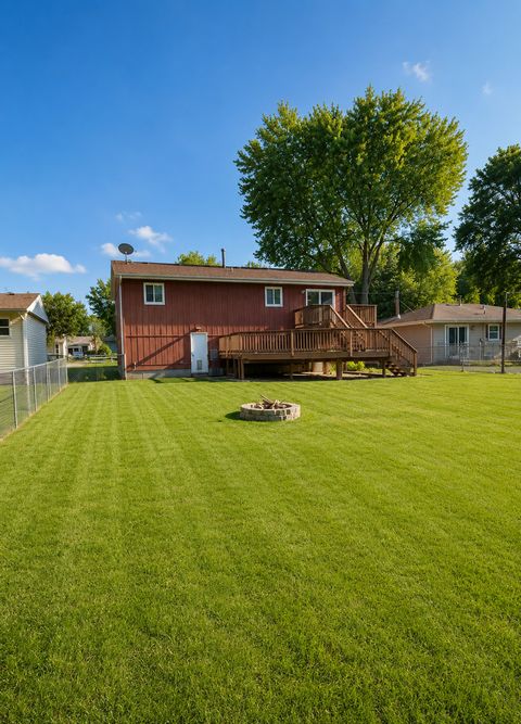 Tiny photo for 4500 CLEARVIEW Drive, McHenry, IL 60050 (MLS # 12658796)