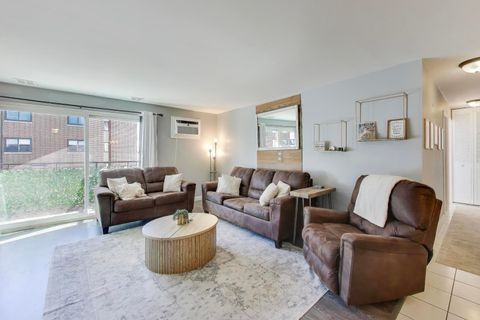 Tiny photo for 5506 Lincoln Avenue #315, Morton Grove, IL 60053 (MLS # 12536067)