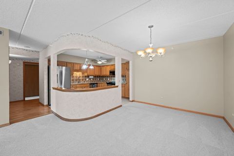 Tiny photo for 200 W Campbell Street #502, Arlington Heights, IL 60005 (MLS # 12621083)