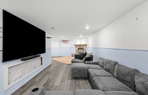 Tiny photo for 1403 E 35th Street, Davenport, IA 52807 (MLS # 12711905)