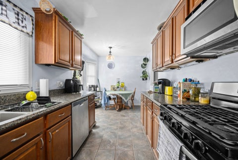 Tiny photo for 1403 E 35th Street, Davenport, IA 52807 (MLS # 12711905)