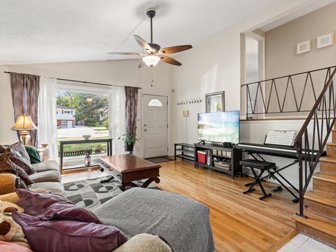 Tiny photo for 82 S Lodge Lane, Lombard, IL 60148 (MLS # 12501432)